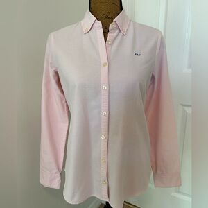 Vineyard Vines button down pink Oxford. Like new.